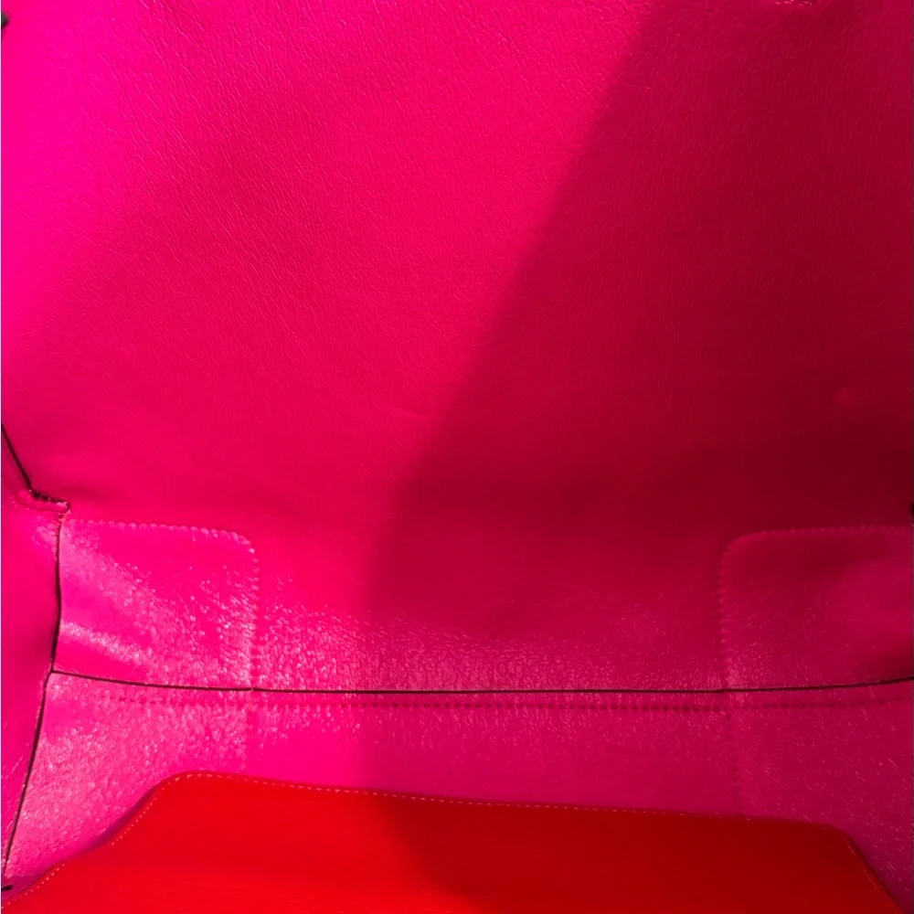 Tory Burch Large Brilliant Red/Crazy Pink Leather Pebbled Tote - Picture 5 of 12